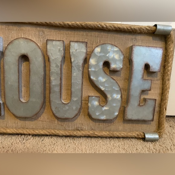 Rustic “Farmhouse” Sign - Picture 4 of 9